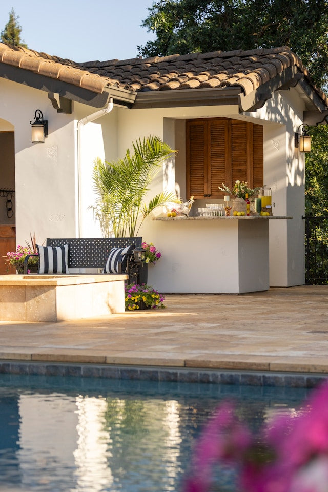 How to Create a Backyard Outdoor Kitchen Space