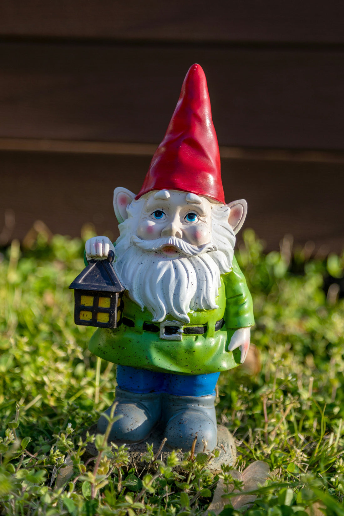 Garden Gnome Solar Decor: How to Style Lantern and Character Figurines Around Your Yard