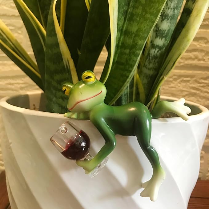 2 Pack Miniature Frog Figurines Decor Cute Resin Frog Statue Sculpture Garden Planter Pots Indoor Outdoor Patio Balcony Home Desk Lie and Stand