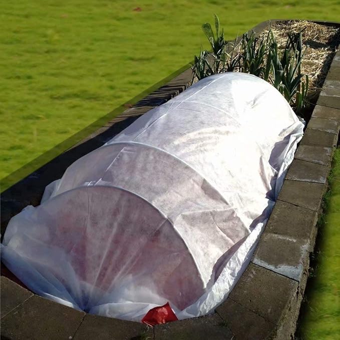 Agfabric Plant Covers Freeze Protection Floating Row Covers 5'x15' 0.9oz Plant Covers Freeze Sun Protection,Frost Cloth for Vegetables,White