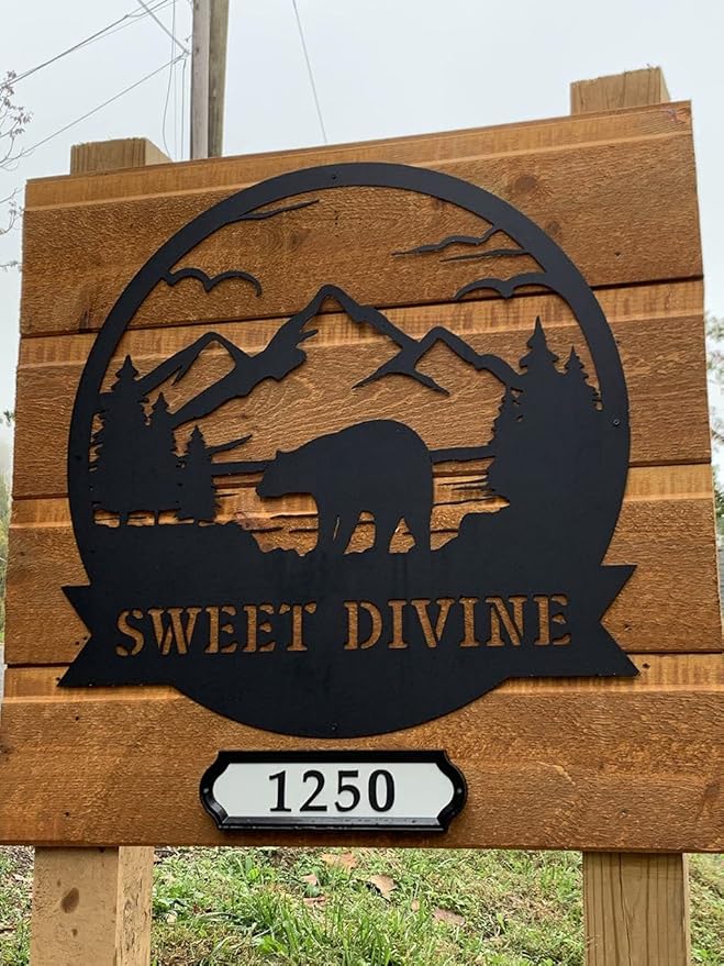 RealSteel Personalized Bear Metal Sign - Custom Outdoor Wall Art with Mountain Scene - Circular Design for Porch, Patio, Lawn & Garden Décor - Penny Vein, 30"