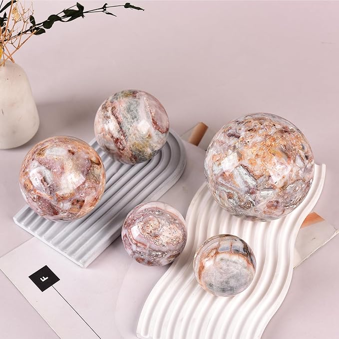 JIC Gem Extra Large Striped Agate Crystal Sphere Decorative Crystal Ball Healing Gemstone Sphere for Meditation,Office Table Decorations 110-120mm