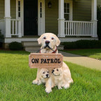 Labrador with Puppies Solar Welcome Statue, Hand-Painted Resin Dog Figurine with Lantern and Dual Wooden-Style Signs, Warm Family Guardian Sculpture for Garden and Porch Décor